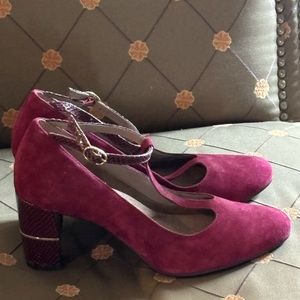 COPY - Aerosoles Heelrest Burgandy Suede Leather Pumps Size 8.5